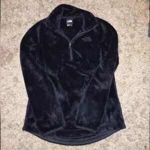 North face women's XS quarter zip pullover